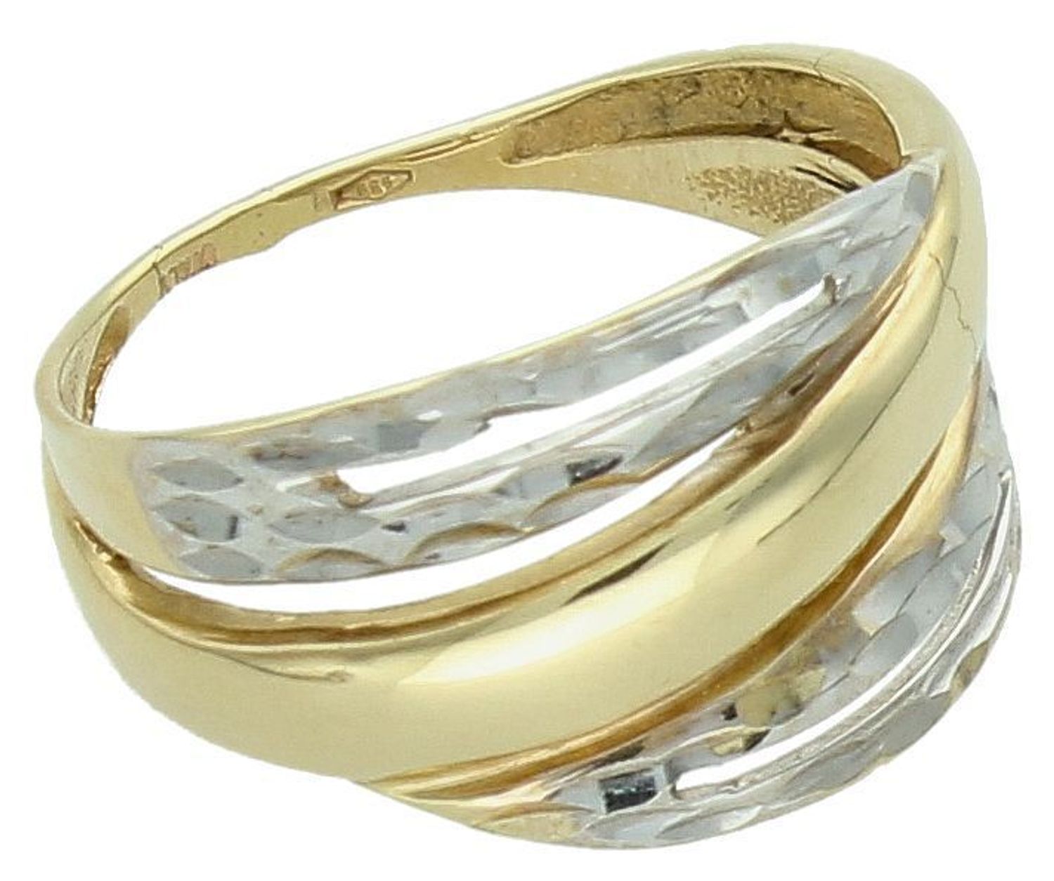 Złoty pierścionek 585 szeroki grawerowane  białym złotem paski PI 4645. Szeroki złoty pierścionek 585 tłoczony z grawerowanym brzegiem. Ten piękny, elegancki pierścionek wykonano z żółtego1.jpg